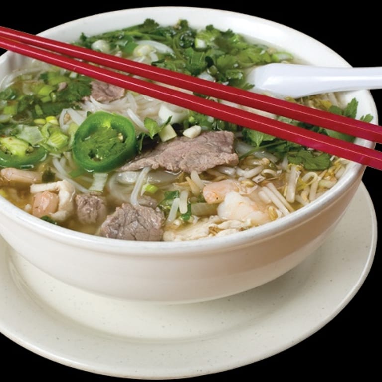 Delicious Soup Selections: Chinese, Seafood, Noodles