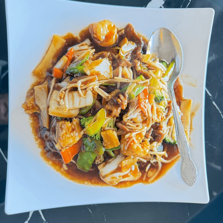 Chop Suey: A Chinese Cuisine Favorite